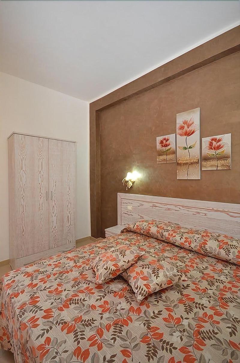 Terra Del Sole Bed and Breakfast Macari Exteriör bild