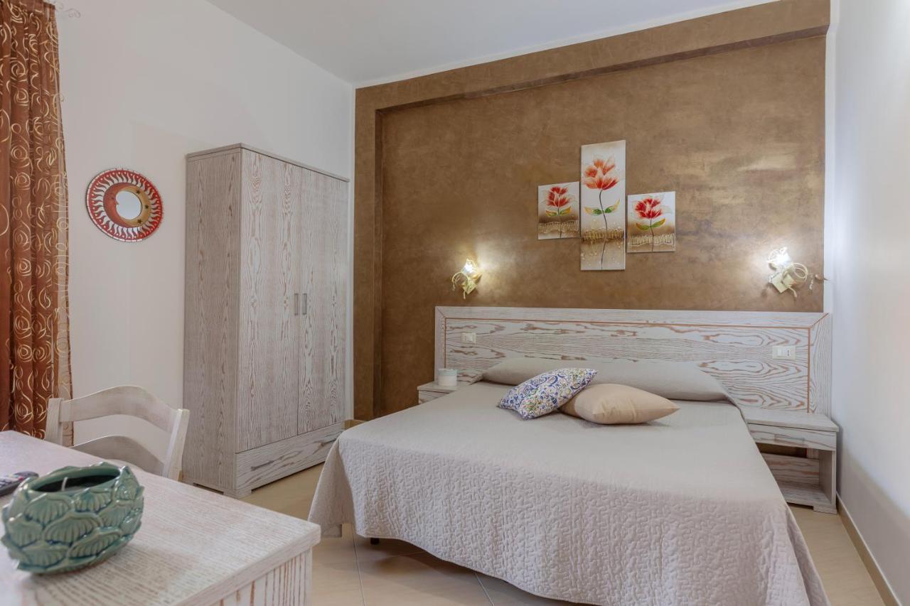 Terra Del Sole Bed and Breakfast Macari Exteriör bild